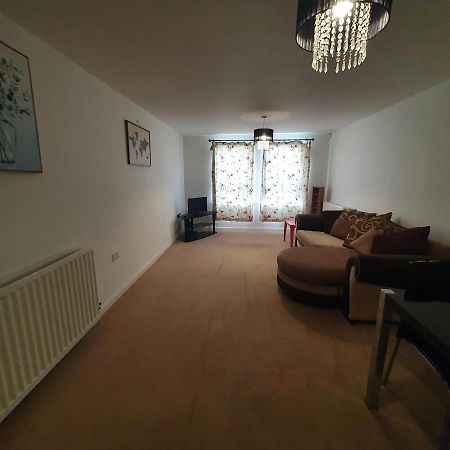 2-Bedroom Back Hilton Area Apartment - Ground Floor, Aberdeen City Center エクステリア 写真