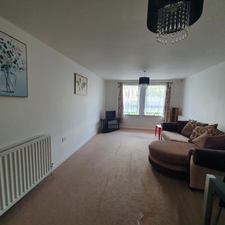 2-Bedroom Back Hilton Area Apartment - Ground Floor, Aberdeen City Center エクステリア 写真