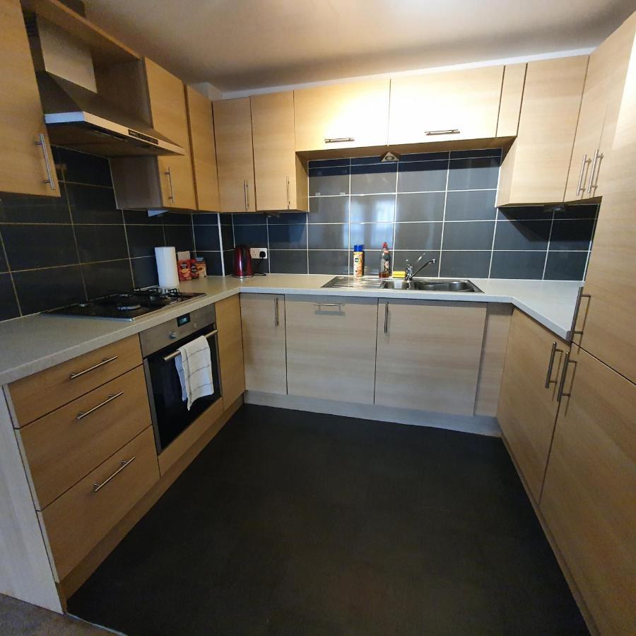 2-Bedroom Back Hilton Area Apartment - Ground Floor, Aberdeen City Center エクステリア 写真